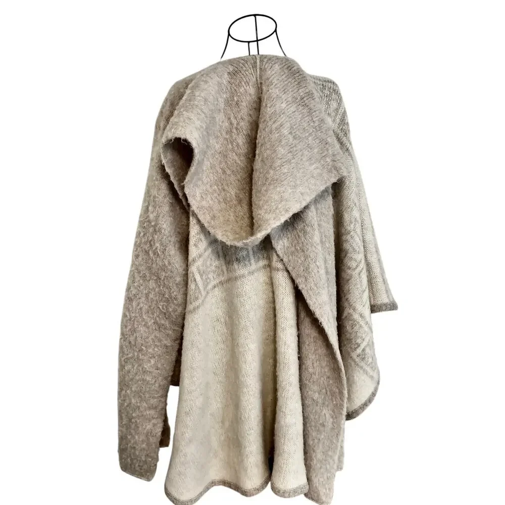 Vintage Tundra Canada Fluffy Scandanavian Wool Zip Cape Coat w/ Hooded Scarf